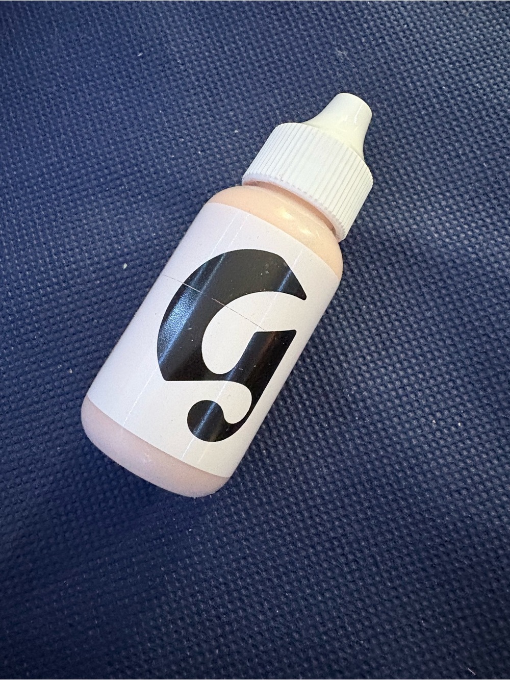 Glossier Perfecting Skin Tint in G12